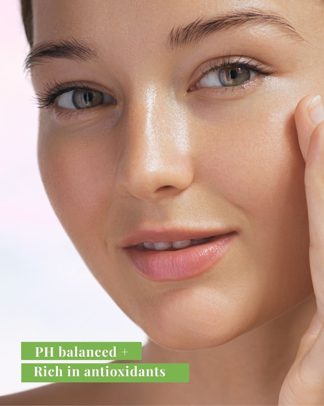 Klenvor Hydrating Face Wash with Hyaluronic Acid + Tea Tree (100ml)